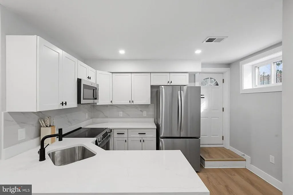 1 bed, 1.5 bath, 2537 sqft, $2,500 — Photo 1