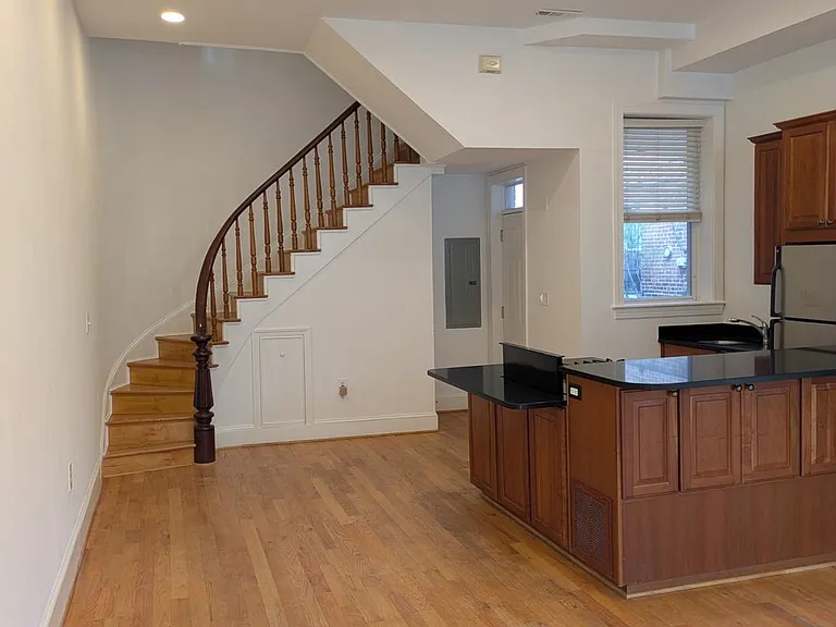 1421 Q St NW #1 — Photo 7