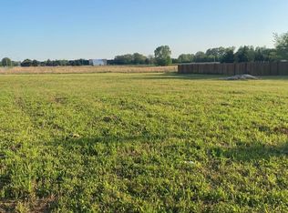 19 Dee Dr, Muscle Shoals, AL 35661