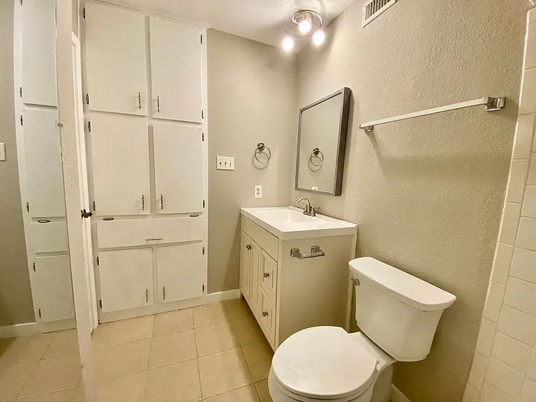 7219 Scenic Brook Dr — Photo 18