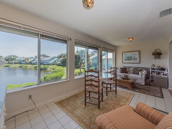 4th image of 6526 River Run Dr #6526