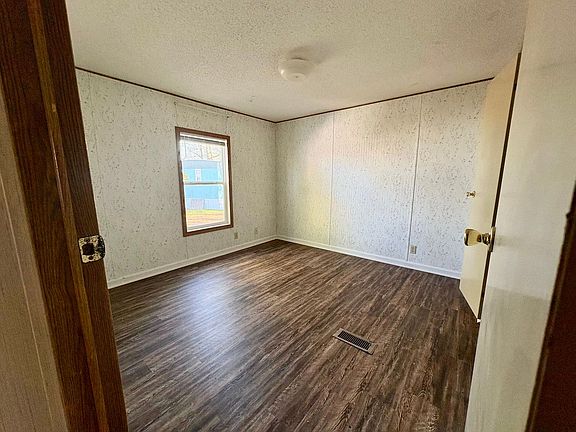 5th image of 1128 S Gay Ave Lot N