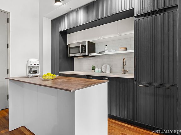 2nd image of 180 Bainbridge St #109
