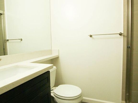 5th image of 1737 Jackson St APT 107