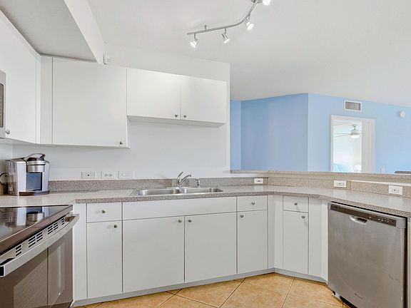 5th image of 316 Villa Circle