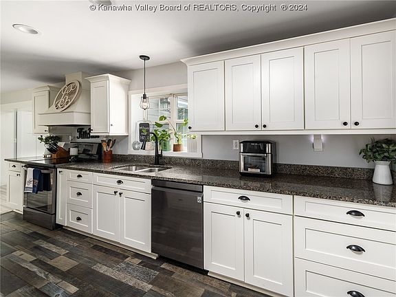 5th image of 2613 Hollister Dr