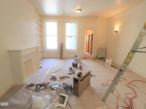4th image of 317 W 108th St APT 4