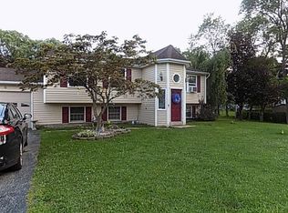 6 Shadow Ln, Rochester, NY 14606