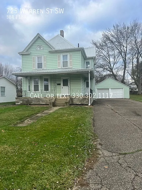 725 Warren St SW photo 1