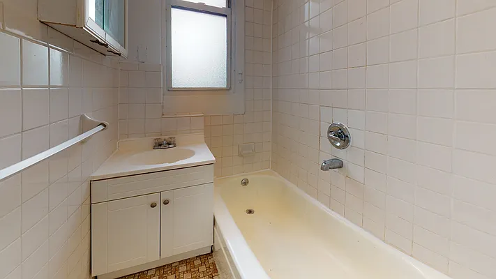 Rented by Bond New York | media 6