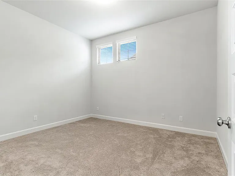 28926 Creekside Bend Dr — Photo 6