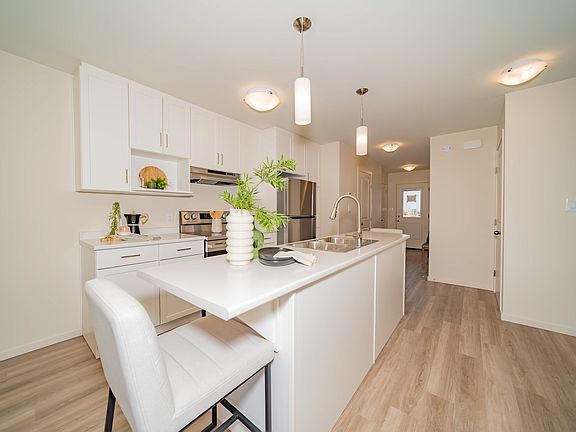 2nd image of 151 Macdonald Rd #37