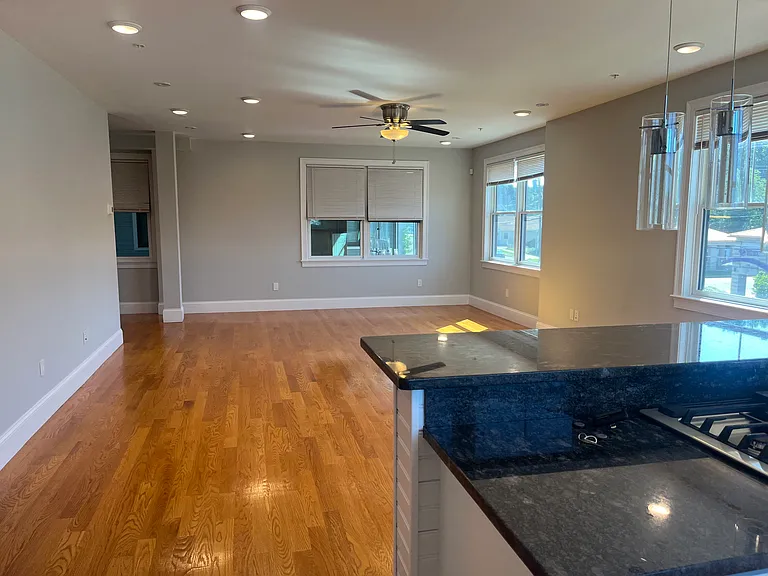 45 Spring St #7 — Photo 3
