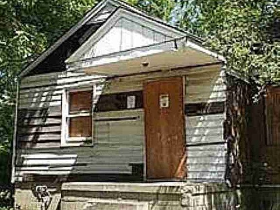 18500 Patton