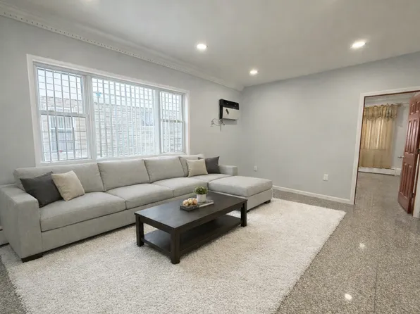 6618 75th St Floor 1, Middle Village, NY 11379