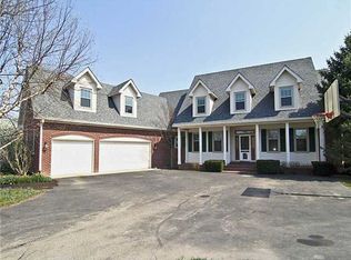 4997 Willow Ridge Ct, Zionsville, IN 46077