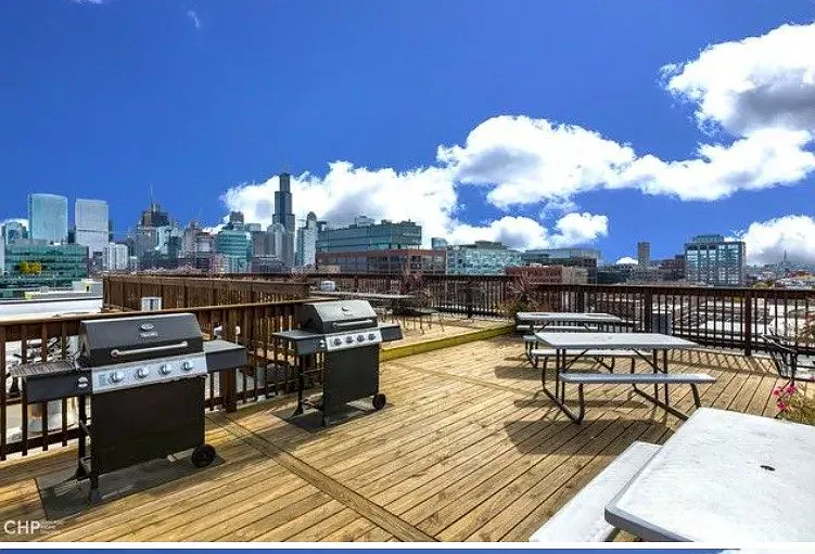 312 N May St #6I — Photo 15