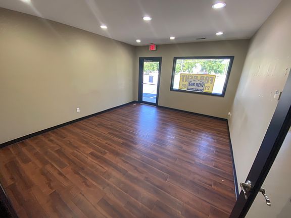 2nd image of 1050 E Commercial Ave