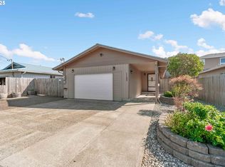 1123 Crocker St, Coos Bay, OR 97420
