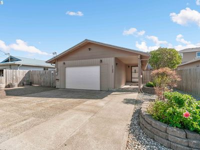1123 Crocker St, Coos Bay, OR, 97420