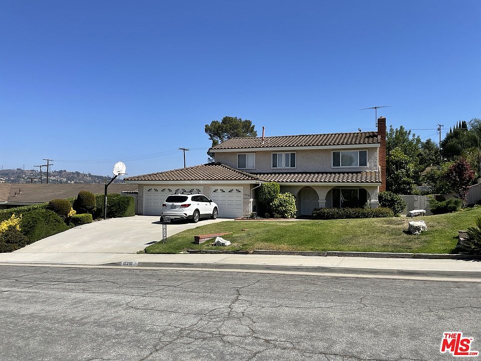 1st image of 15210 Valdemar Dr