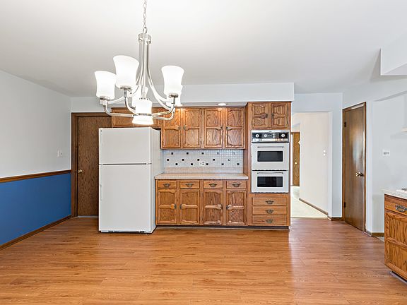 5th image of 7337 Mimosa Dr
