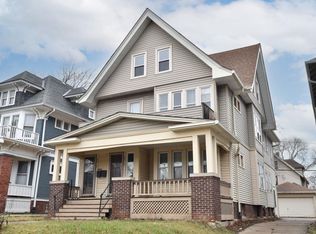 3012 N Murray Ave #3014, Milwaukee, WI 53211