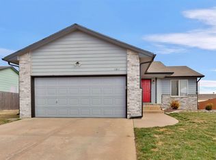 1214 N Aksarben St, Wichita, KS 67235