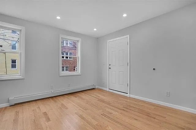 1 bed, 1.0 bath, $2,500 — Photo 3
