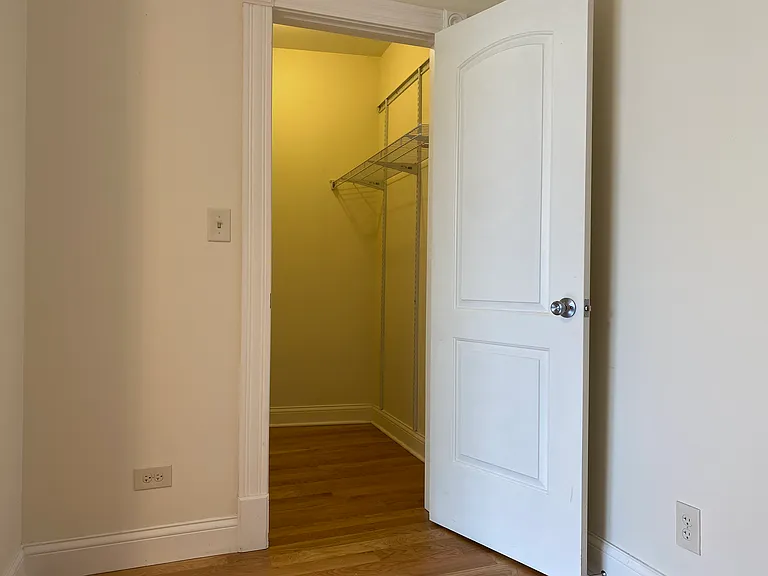 4552 N Clark Street — Photo 27