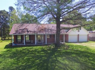 1061 Castlewood Rd, Livingston, TX 77351