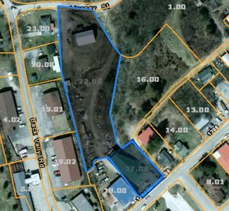Main St, Sneedville, TN, 37869