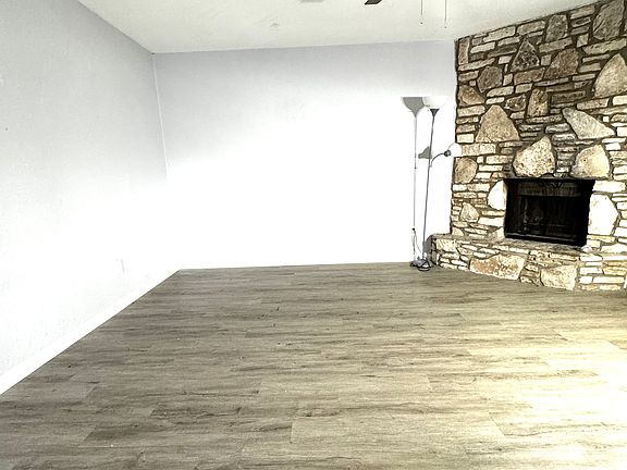 5th image of 801 Bracewood Cir APT C