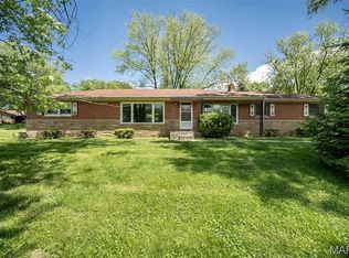 855 New Smizer Mill Rd, Fenton, MO 63026