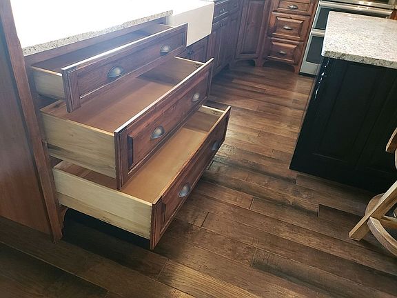 Soft Close Kitchen Cabinets