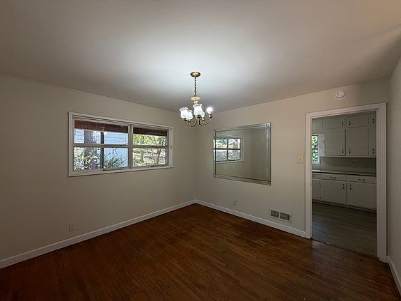 3rd image of 505 Ferndale Rd