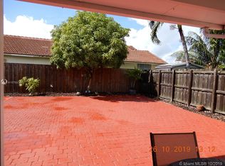 7532 W 33rd Ln, Hialeah, FL 33018