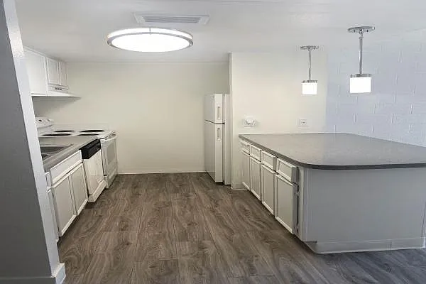 Woodbridge Apartment Homes