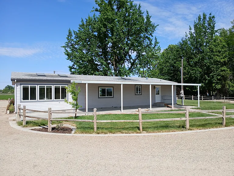 Ada Rd — Photo 13
