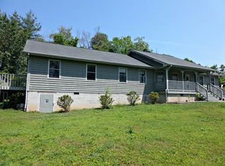 215 Old Batley Rd, Clinton, TN 37716