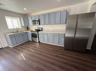 907 W Dallas Ave, Artesia, NM 88210