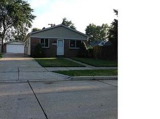 18825 Marquette St, Roseville, MI 48066