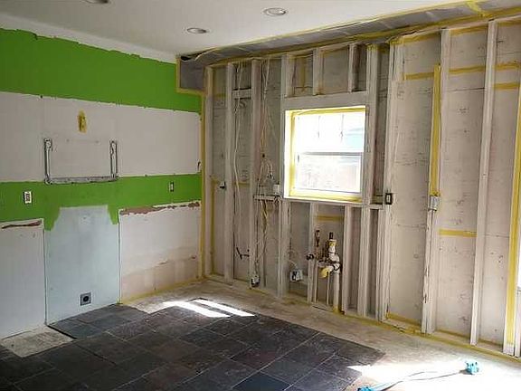 5th image of 643 NW 1st Ave #643