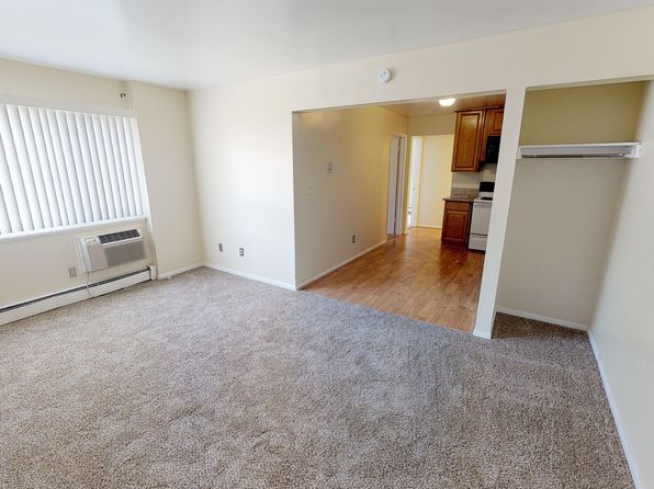723 S Main St #1