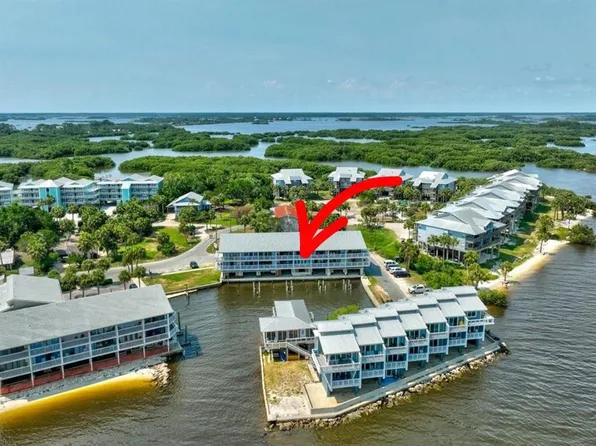 82 2nd St #D-5, Cedar Key, FL 32625