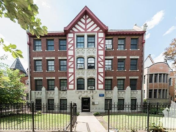 3rd image of 2420 N Kedzie Blvd APT B04