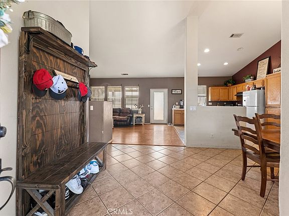 2nd image of 28386 Belleterre Ave