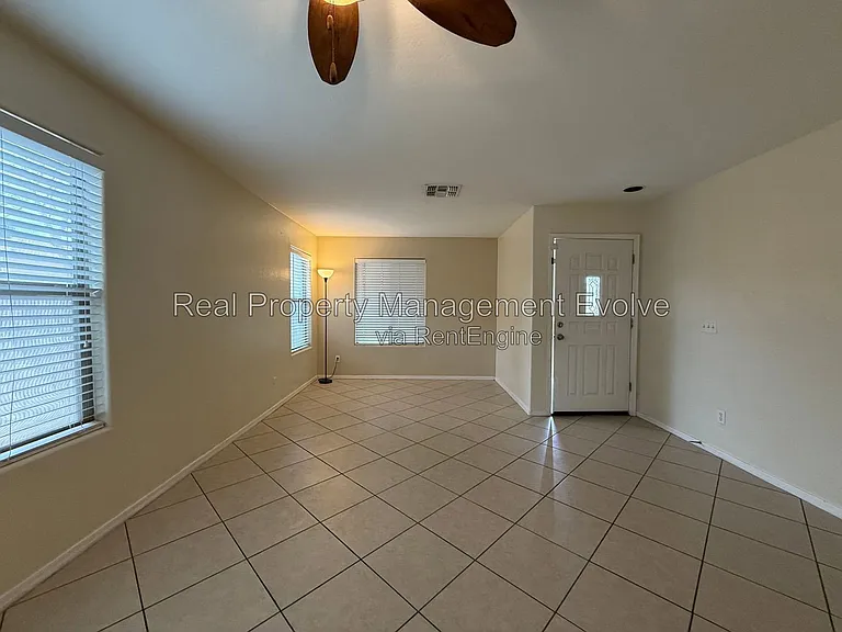 25824 W Burgess Ln — Photo 5