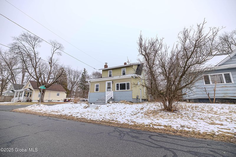 4th image of 134 Gifford Road
