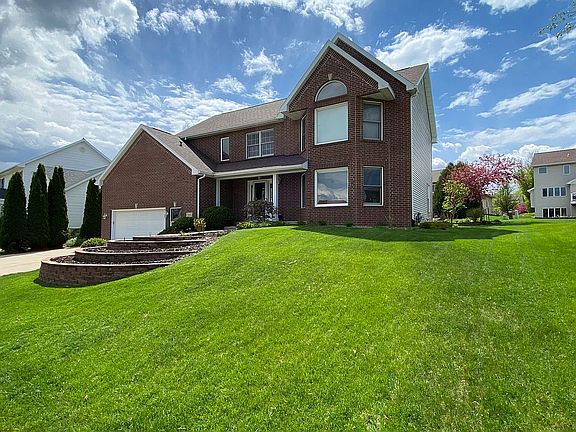 2nd image of 310 Birchwood Ln